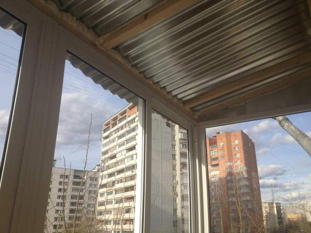 Зависимая крыша на балкон